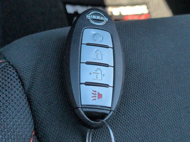 Used 2024 Nissan Frontier PRO-4X w/ Technology Package AWD/4WD image 28