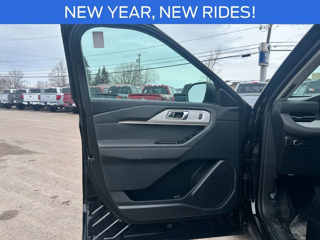 New 2026 Ford Explorer Active image 11