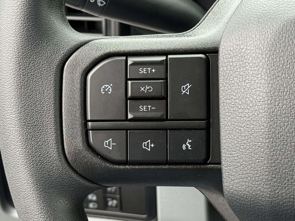 New 2026 Ford F350 XL w/ FX4 Off-Road Package AWD/4WD image 16