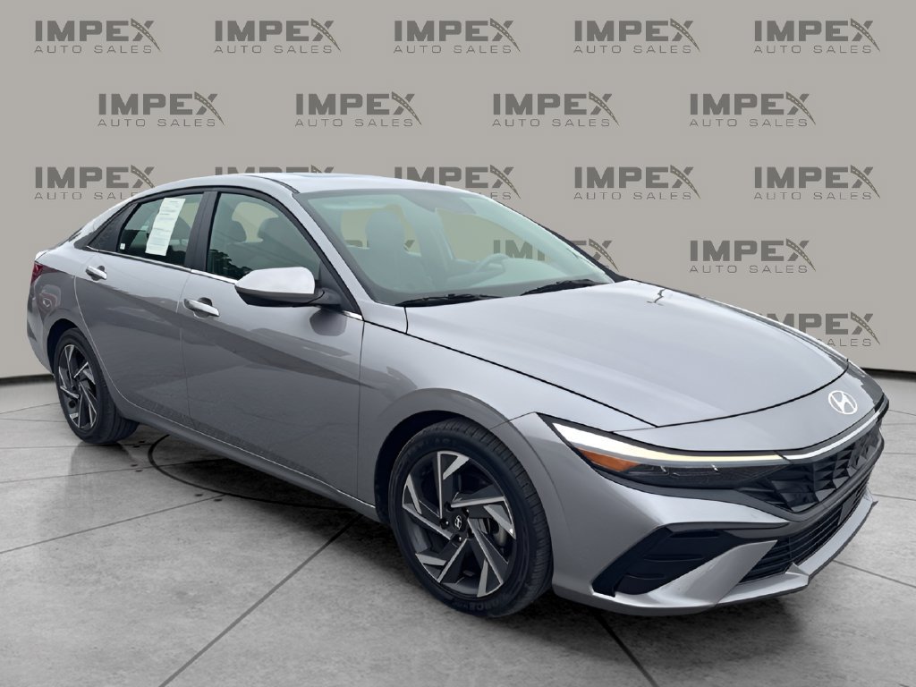 Used 2025 Hyundai Elantra SEL FWD image 7
