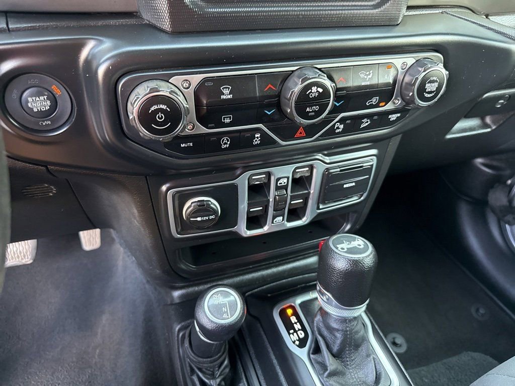 Used 2018 Jeep Wrangler Unlimited Sport S AWD/4WD image 5
