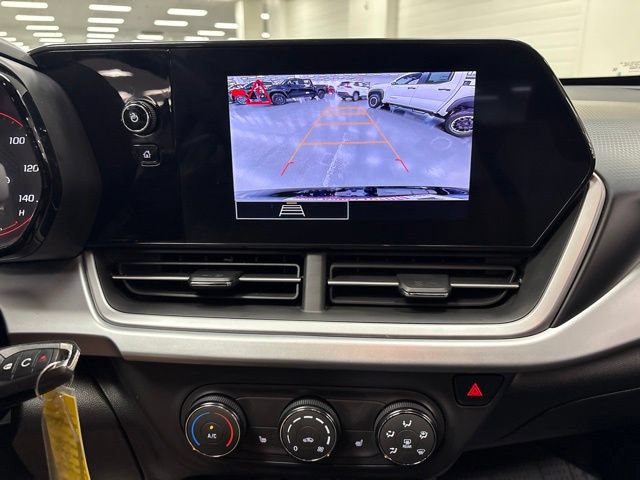 Used 2024 Chevrolet Trax RS w/ Driver Confidence Package FWD image 18