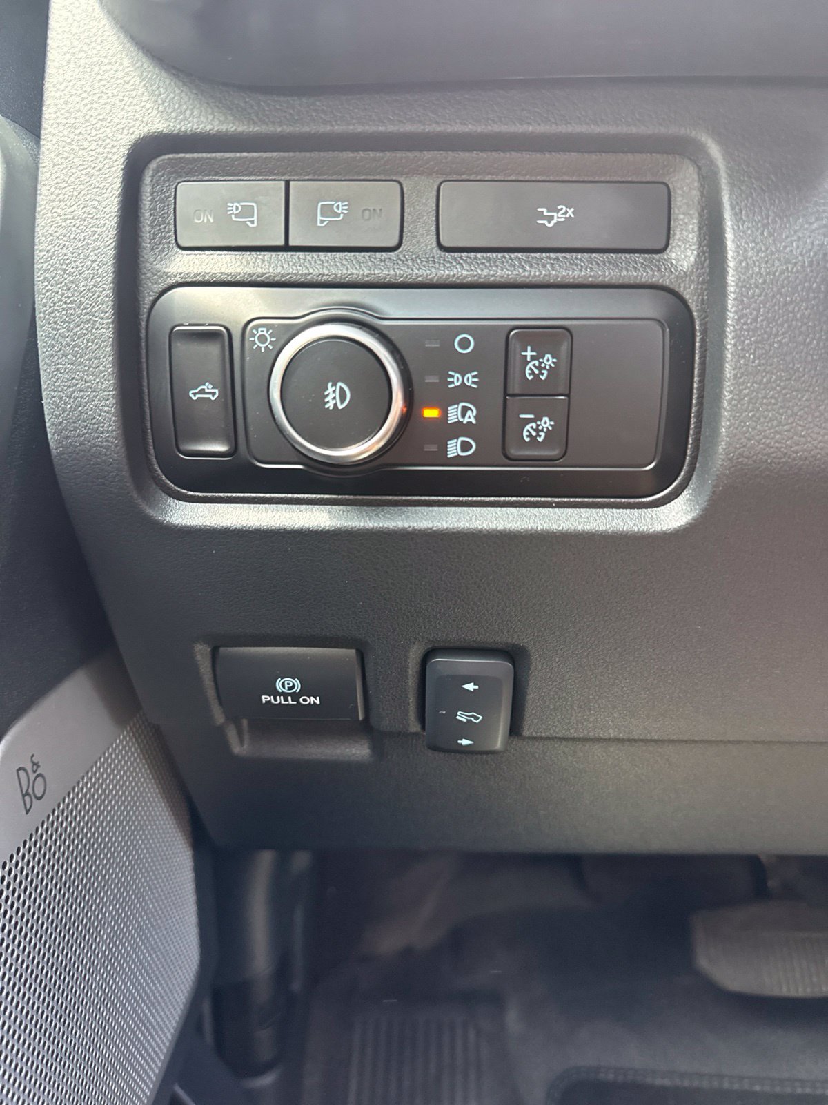 Used 2024 Ford F250 Lariat w/ Lariat Ultimate Package AWD/4WD image 24