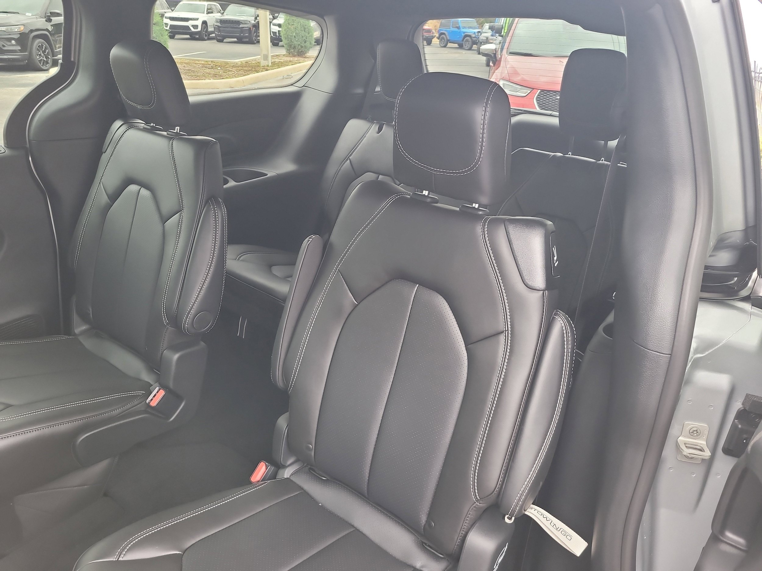 New 2026 Chrysler Voyager LX FWD image 11