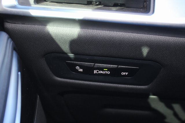 Used 2024 BMW X6 xDrive40i w/ Premium Package image 27