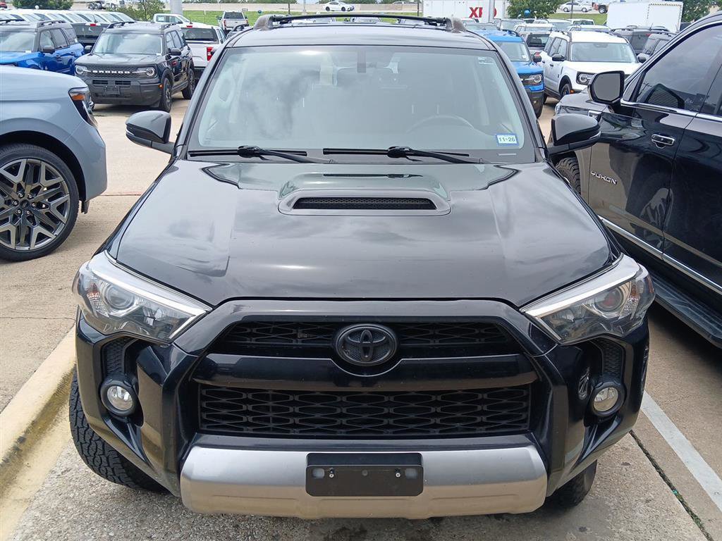 Used 2018 Toyota 4Runner TRD Off-Road Premium AWD/4WD image 4