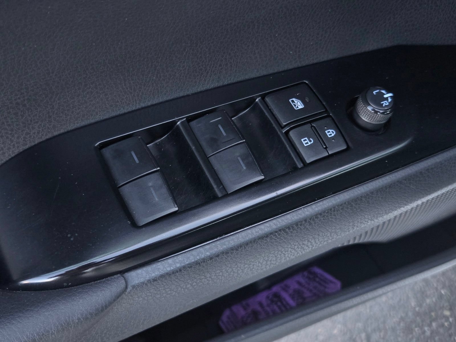 Certified 2025 Toyota Camry SE FWD image 10
