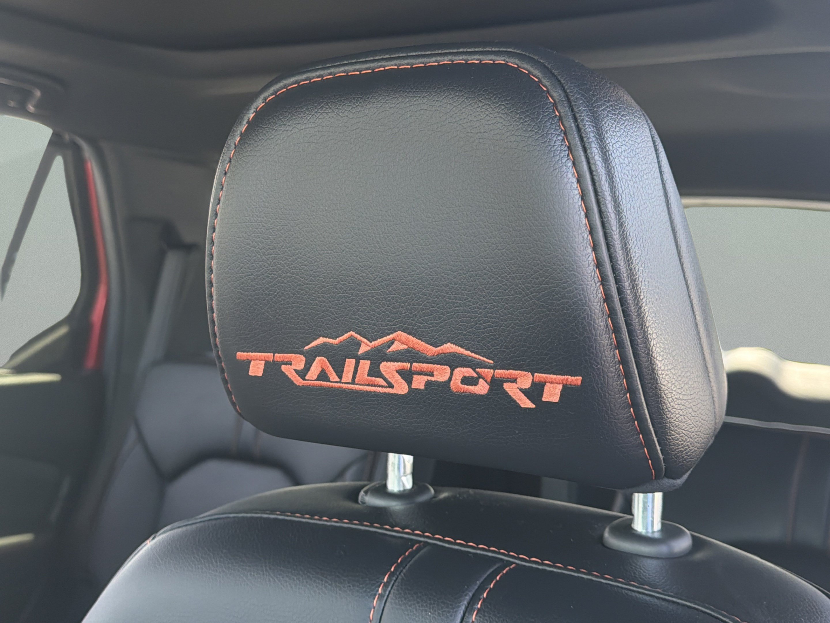 Used 2025 Honda Pilot TrailSport image 26