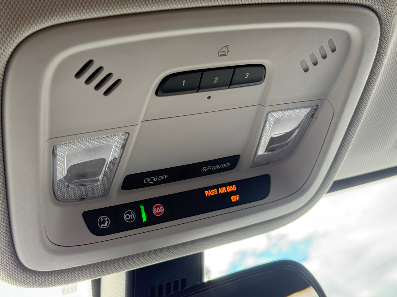 Used 2019 Chevrolet Traverse LT image 69