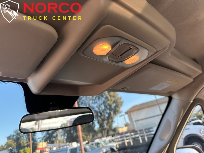 Used 2018 RAM ProMaster 3500 w/ Premium Appearance Group FWD image 23