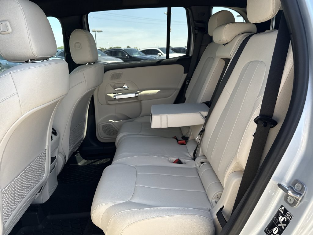 New 2026 Mercedes-Benz GLB 250 image 13