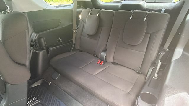 Used 2021 Ford Explorer XLT AWD/4WD image 15