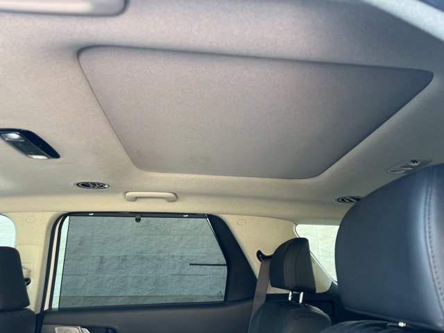 Used 2024 Hyundai Palisade Limited FWD image 11