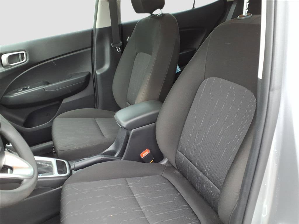 Used 2025 Hyundai Venue SE FWD image 10