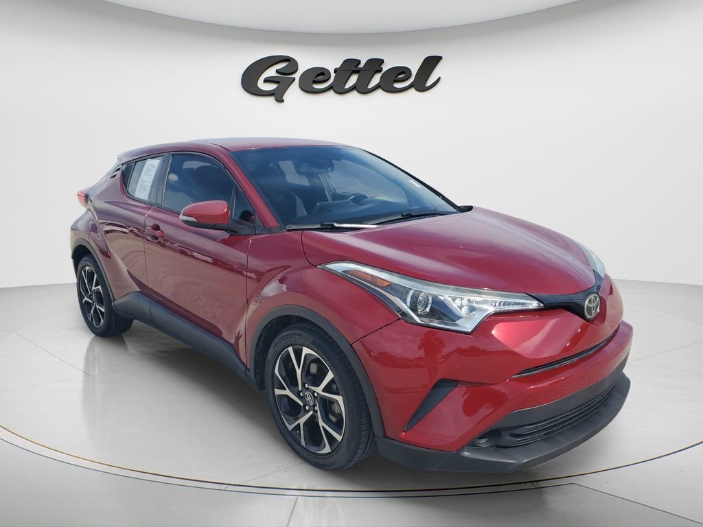 Used 2018 Toyota C-HR XLE image 2