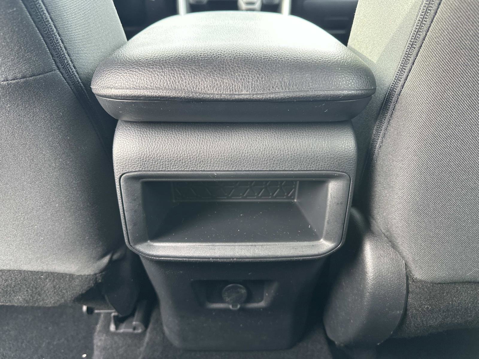 Used 2020 Toyota RAV4 LE image 15