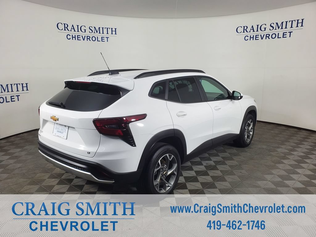 Used 2024 Chevrolet Trax LT FWD image 4