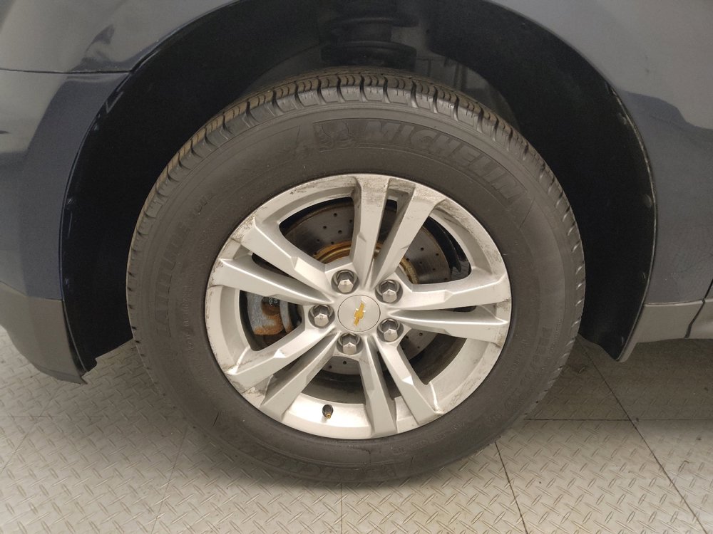 Used 2017 Chevrolet Equinox LS FWD image 31