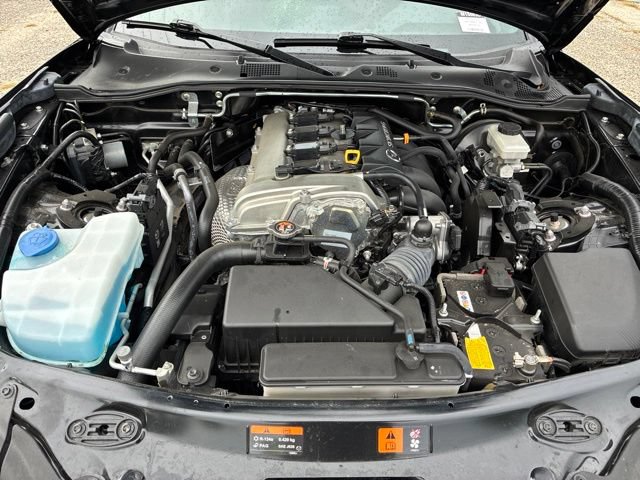 Used 2021 MAZDA MX-5 Miata RF Grand Touring RWD image 29