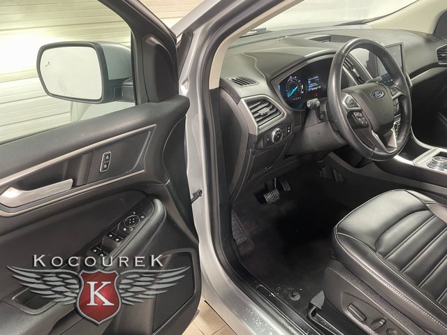 Used 2023 Ford Edge SEL w/ Convenience Package image 10