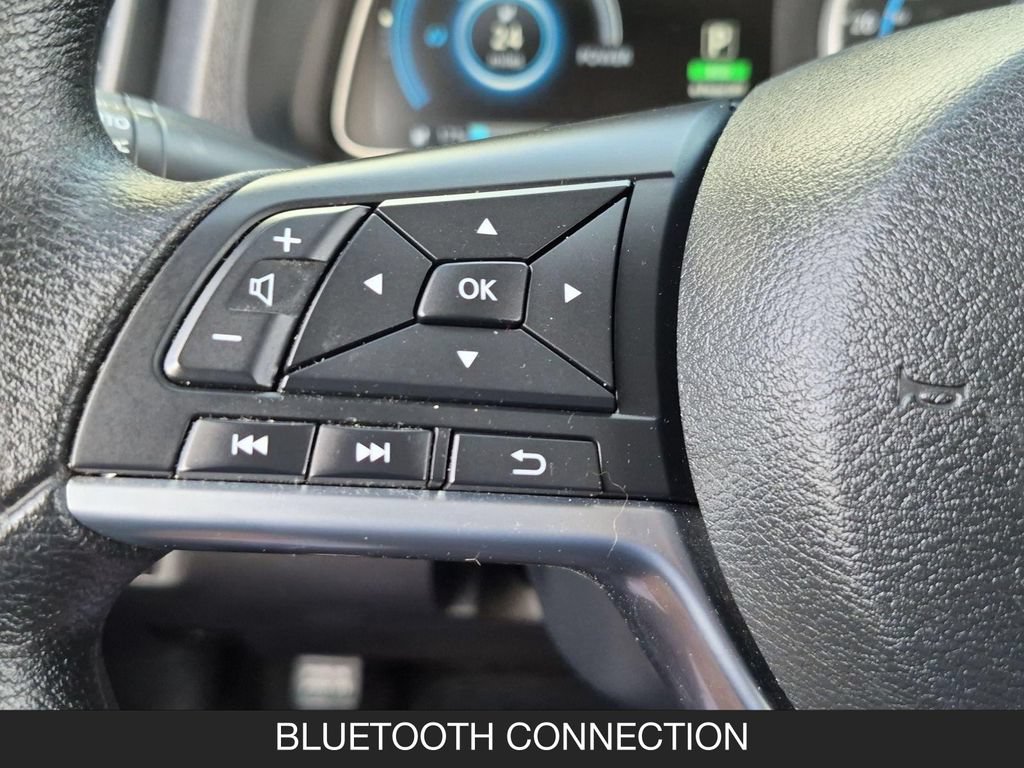 Certified 2025 Nissan Leaf S FWD image 17