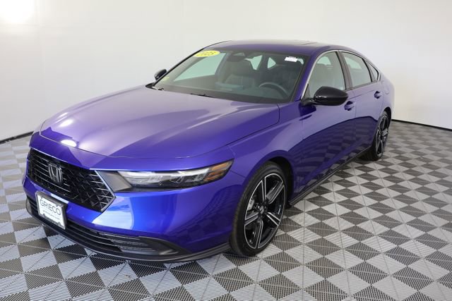 Certified 2025 Honda Accord Sport image 3