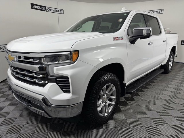 Used 2022 Chevrolet Silverado 1500 LTZ w/ Z71 Off-Road Package image 2