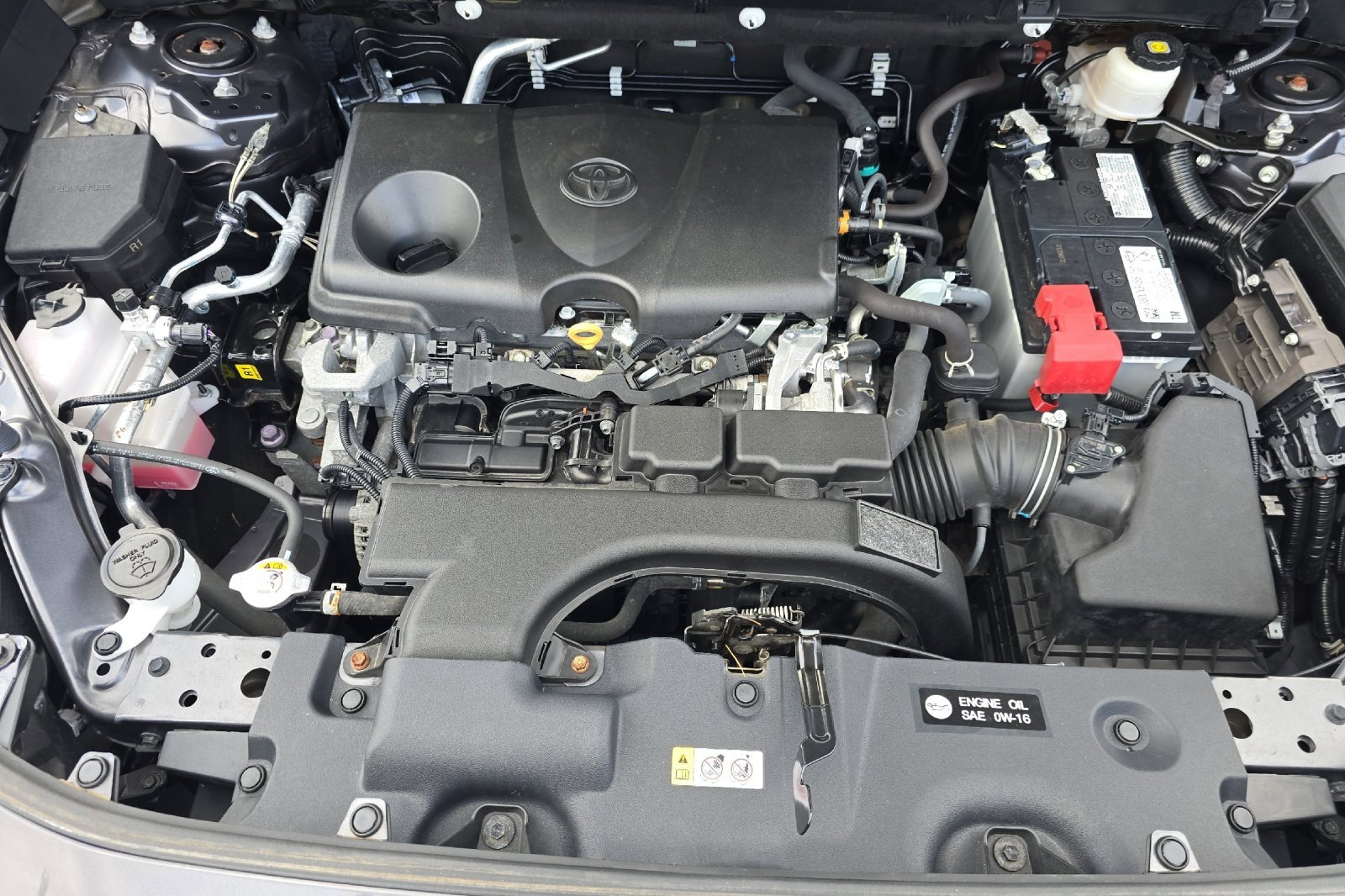 Used 2021 Toyota RAV4 XLE image 28