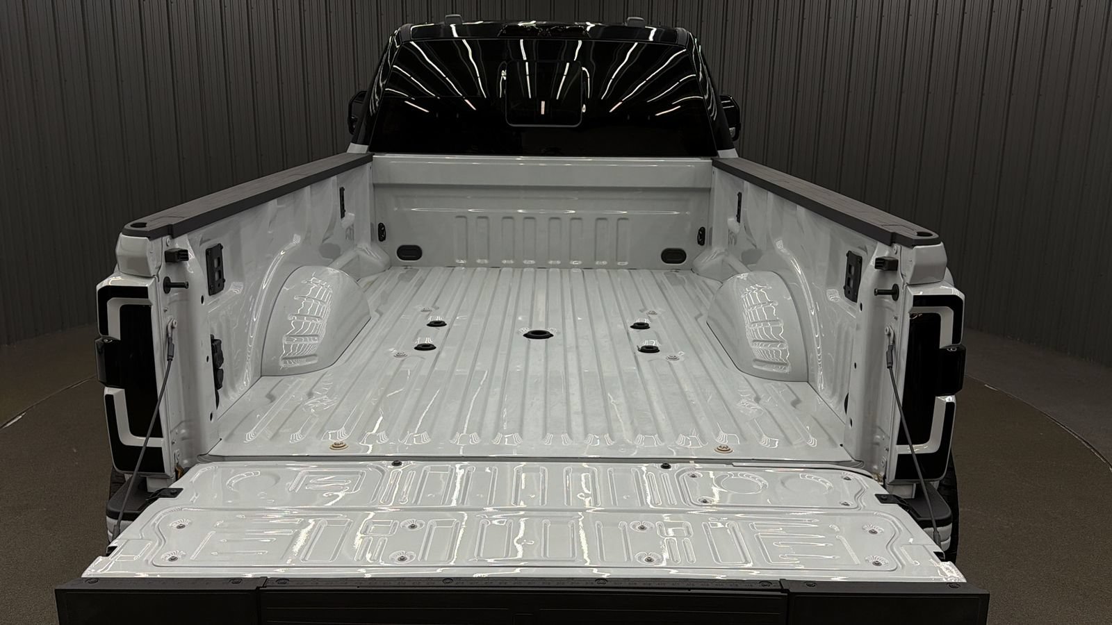 Used 2026 Ford F450 Platinum w/ FX4 Off-Road Package AWD/4WD image 17