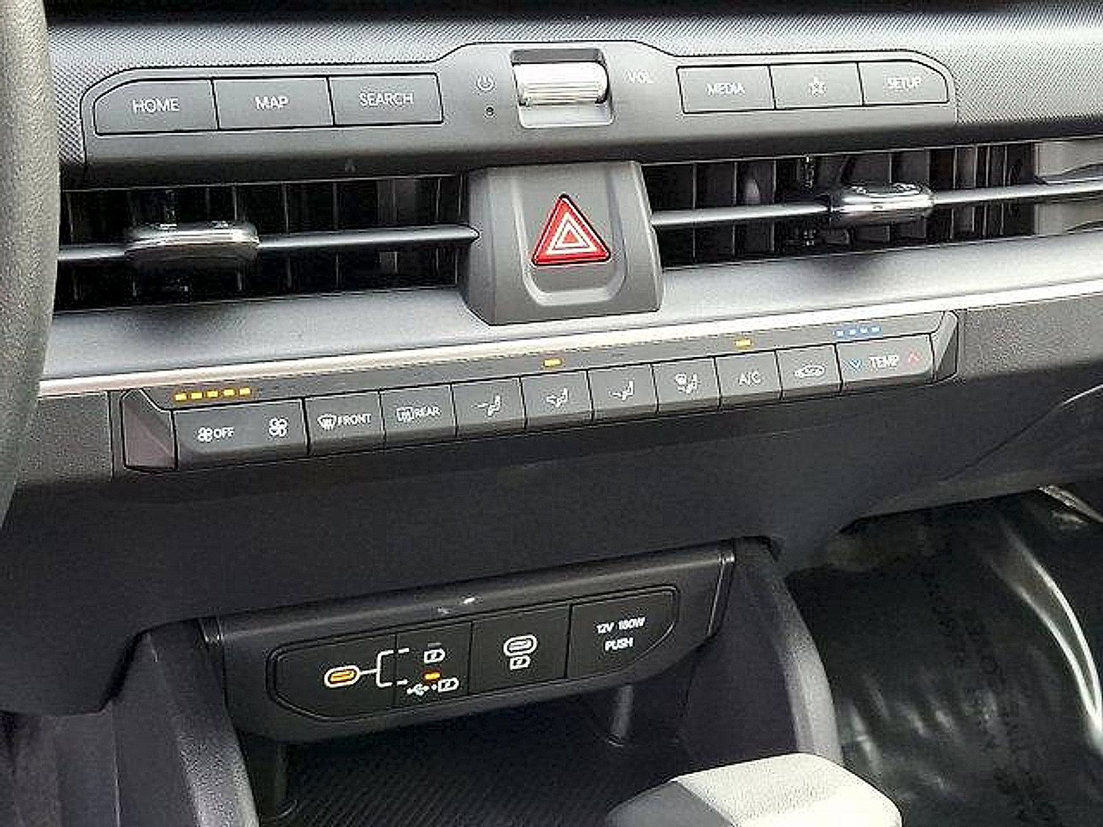 New 2025 Kia K4 LXS image 8