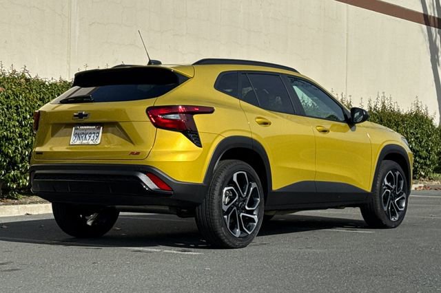 Certified 2025 Chevrolet Trax RS w/ Driver Confidence Package image 4