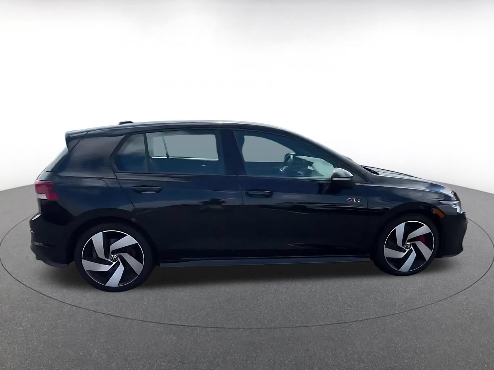 Used 2026 Volkswagen Golf S FWD image 15