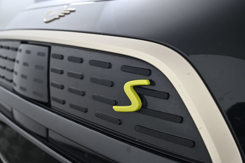 Certified 2025 MINI Cooper Countryman SE AWD/4WD image 12