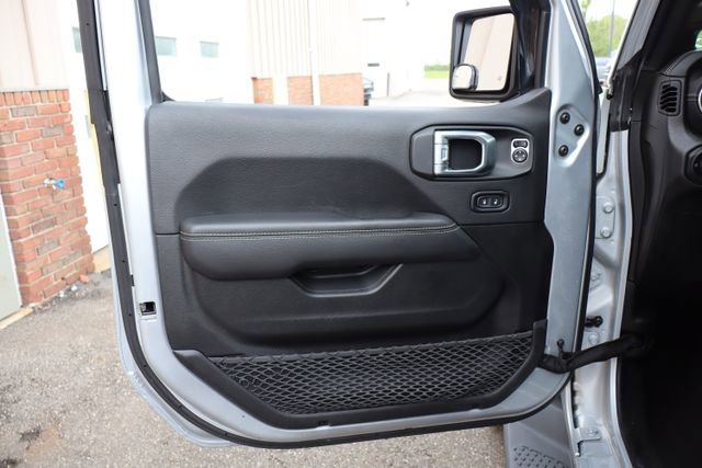 Used 2022 Jeep Gladiator Overland w/ Popular Equipment Package AWD/4WD image 10