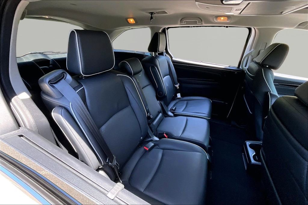 Used 2025 Honda Odyssey Elite image 19