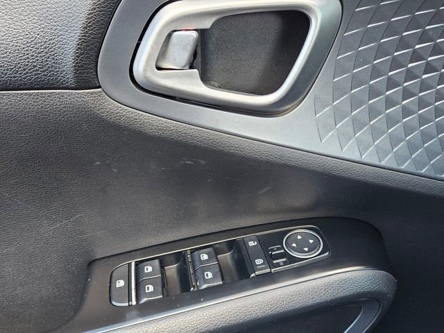 Used 2020 Kia Soul EX image 34