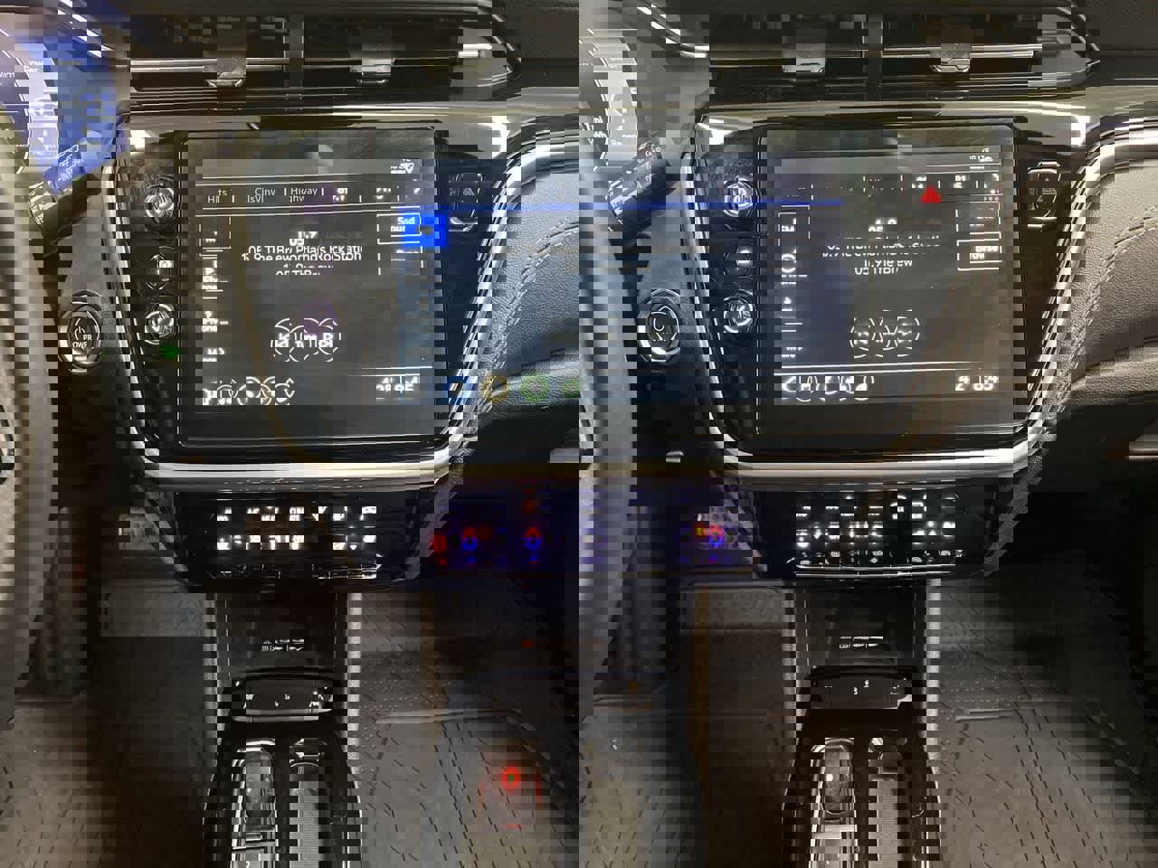 Used 2023 Chevrolet Bolt EUV LT w/ Convenience Package image 25