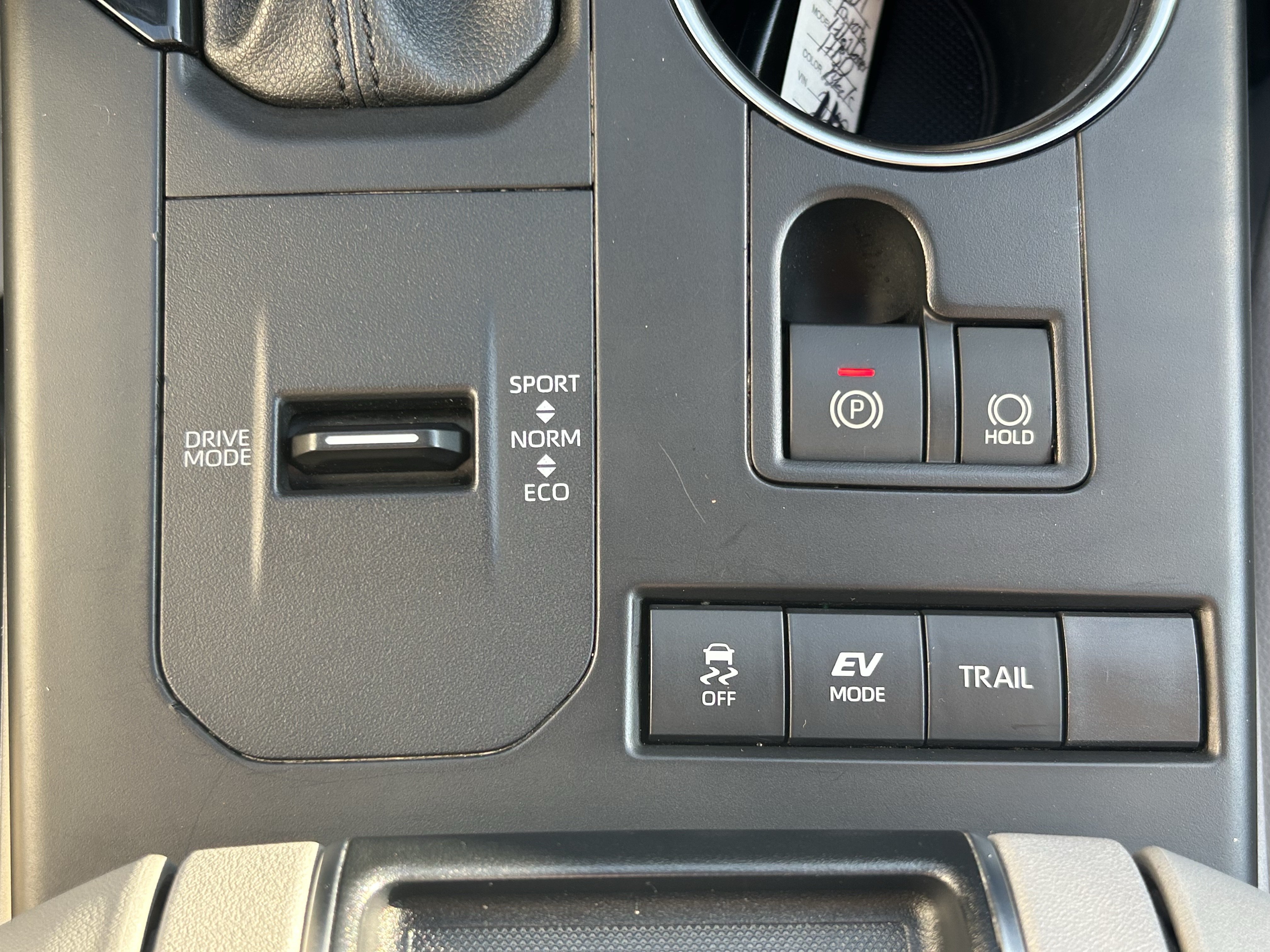 Used 2021 Toyota Highlander XLE AWD/4WD image 37