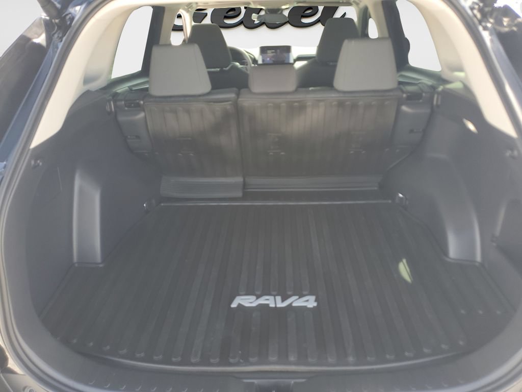 Certified 2025 Toyota RAV4 XLE w/ Convenience Package AWD/4WD image 9