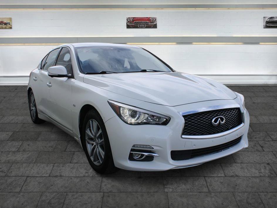Used 2016 INFINITI Q50 3.0t Premium w/ Driver Assistance Package RWD image 1