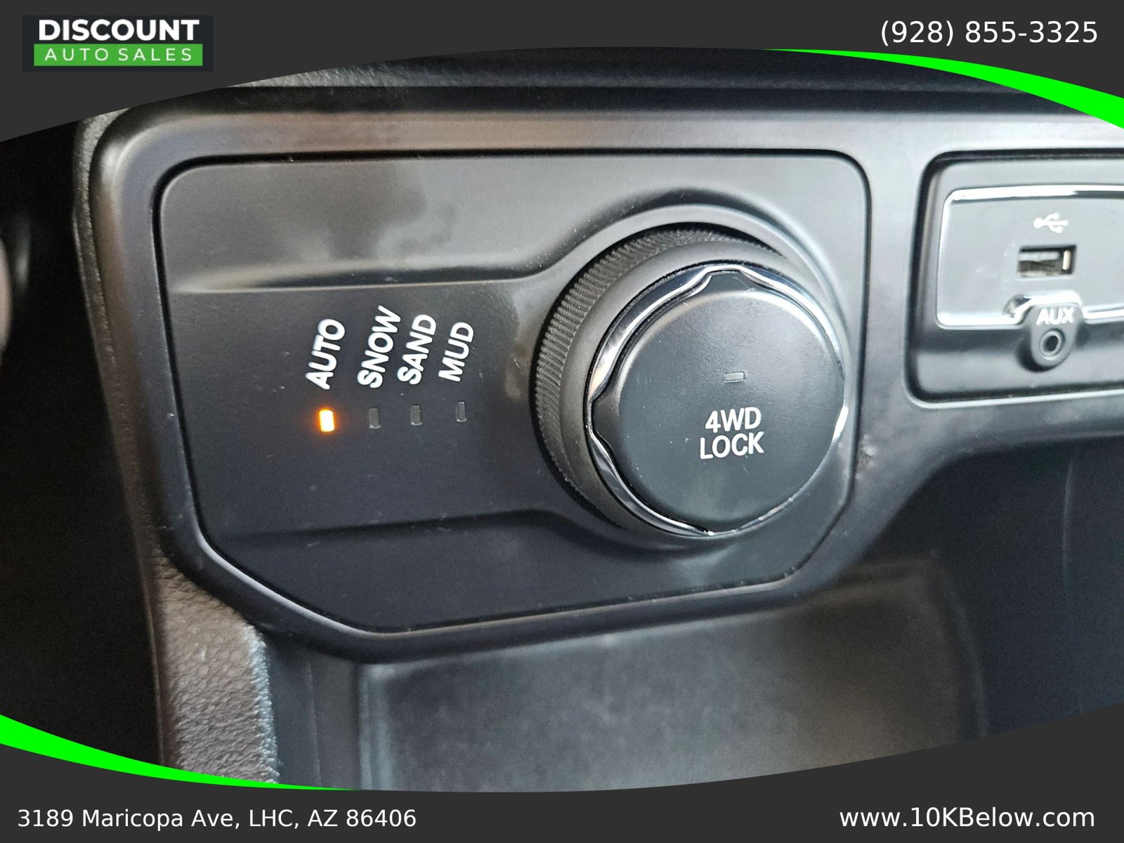 Used 2018 Jeep Renegade Latitude AWD/4WD image 15