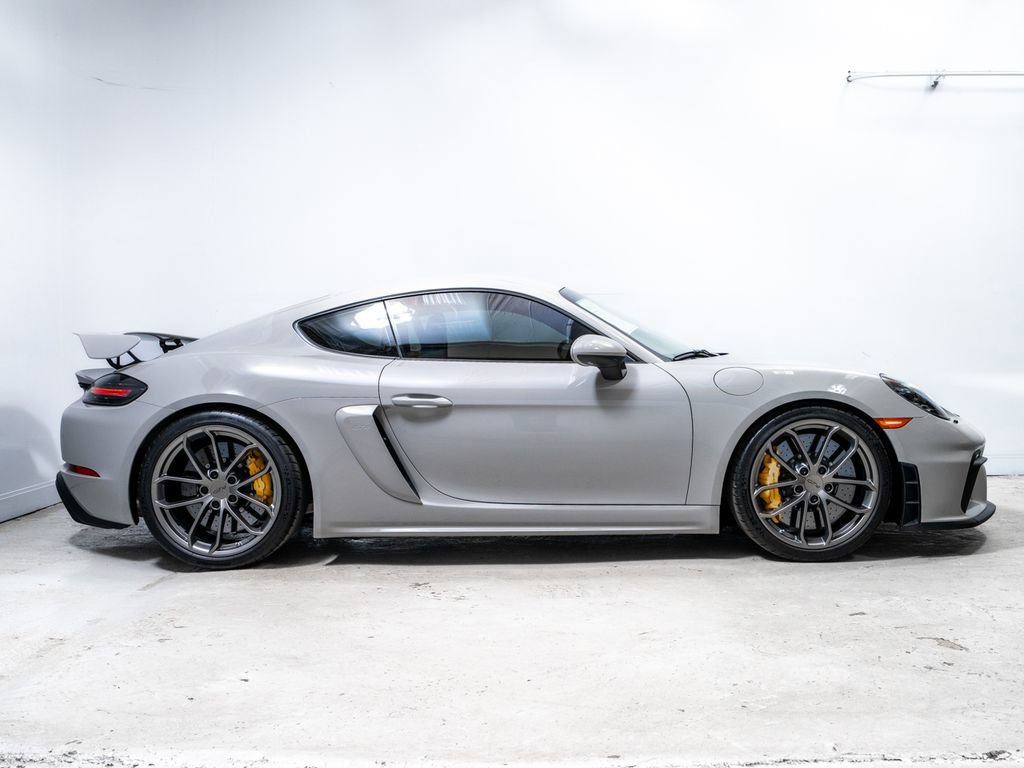 Used 2021 Porsche 718 Cayman GT4 RWD image 8