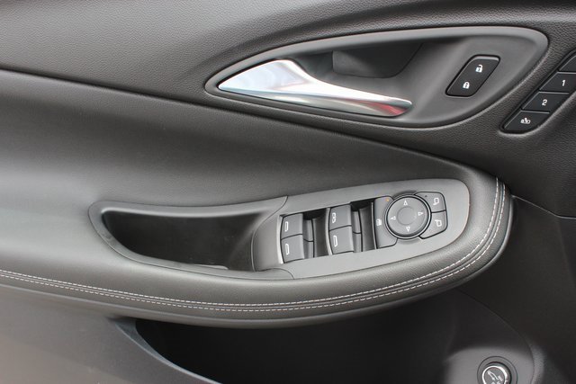 New 2026 Buick Encore GX Avenir w/ Avenir Technology Package image 17