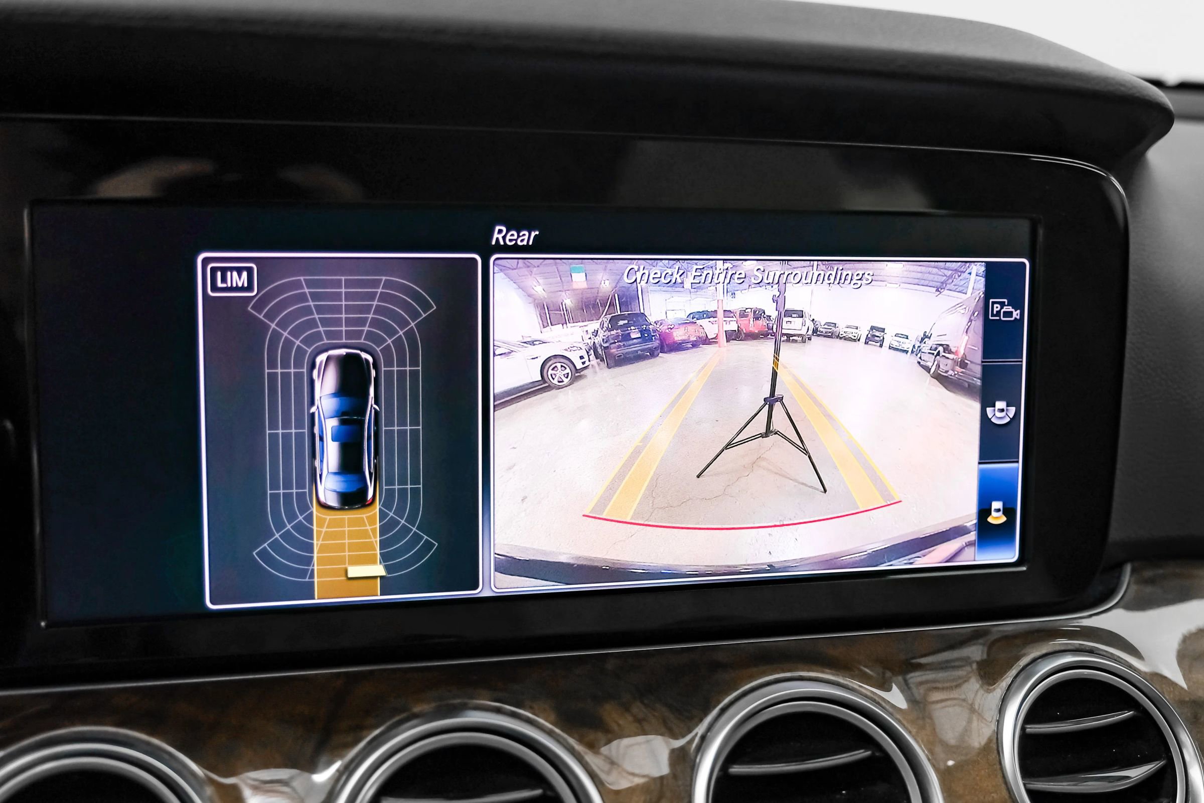 Used 2018 Mercedes-Benz E 300 image 16