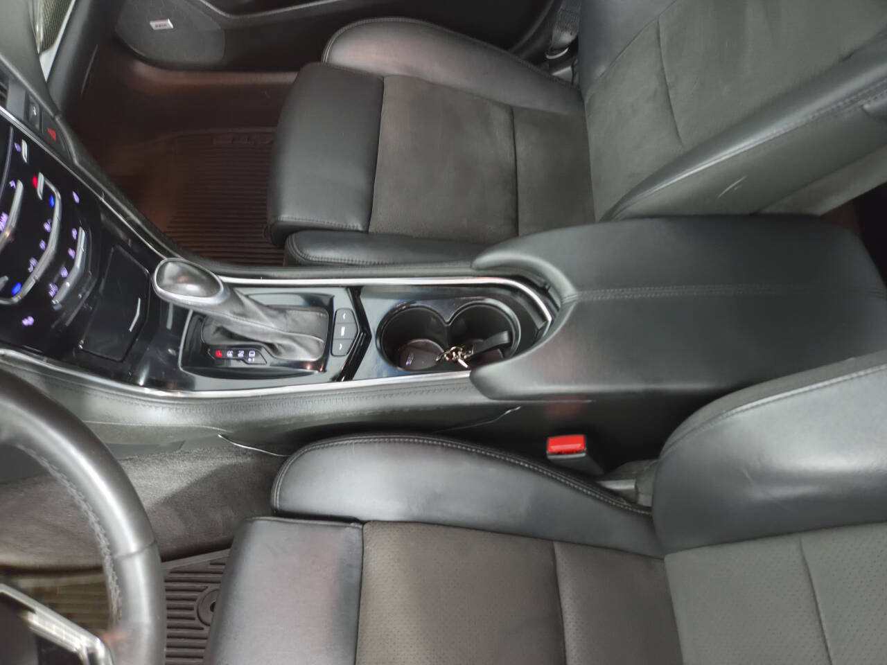 Used 2017 Cadillac ATS V w/ Luxury Package RWD image 18