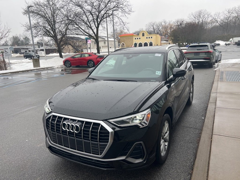 Used 2023 Audi Q3 2.0T Premium image 48
