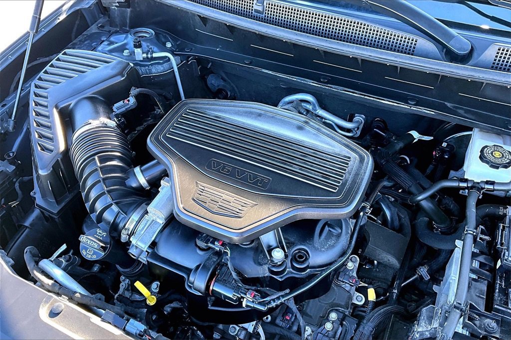 Certified 2023 Cadillac XT6 Sport w/ LPO, ONYX Package image 33