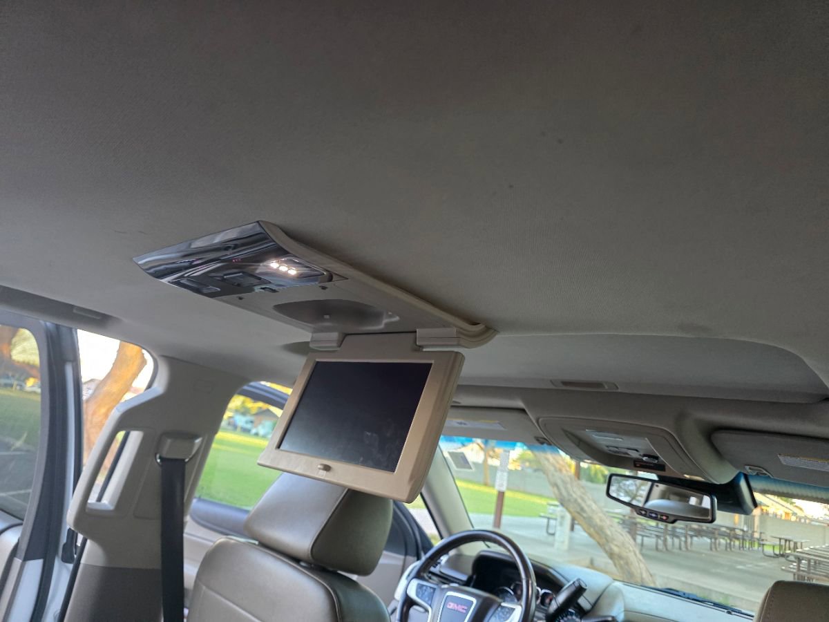 Used 2018 GMC Yukon XL SLT w/ Open Road Package image 37