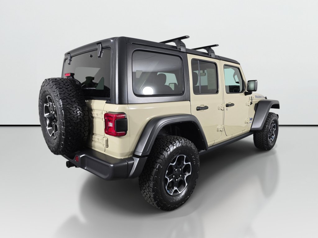 Used 2022 Jeep Wrangler Unlimited Rubicon 4xe w/ Cold Weather Group AWD/4WD image 3