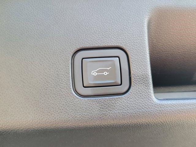 Used 2024 Chevrolet Equinox EV RS image 9